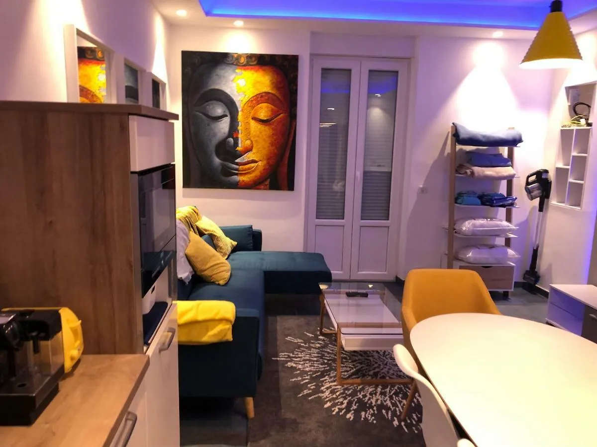 California Apartment Nice
